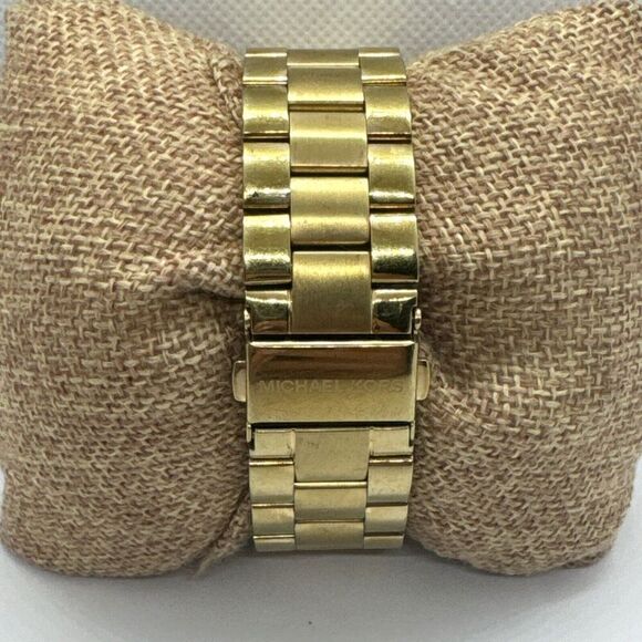 Michael Kors Slim Runway MK3264 Women Analog Pink Dial Quartz Wrist Watch JNA256 - Picture 4 of 11